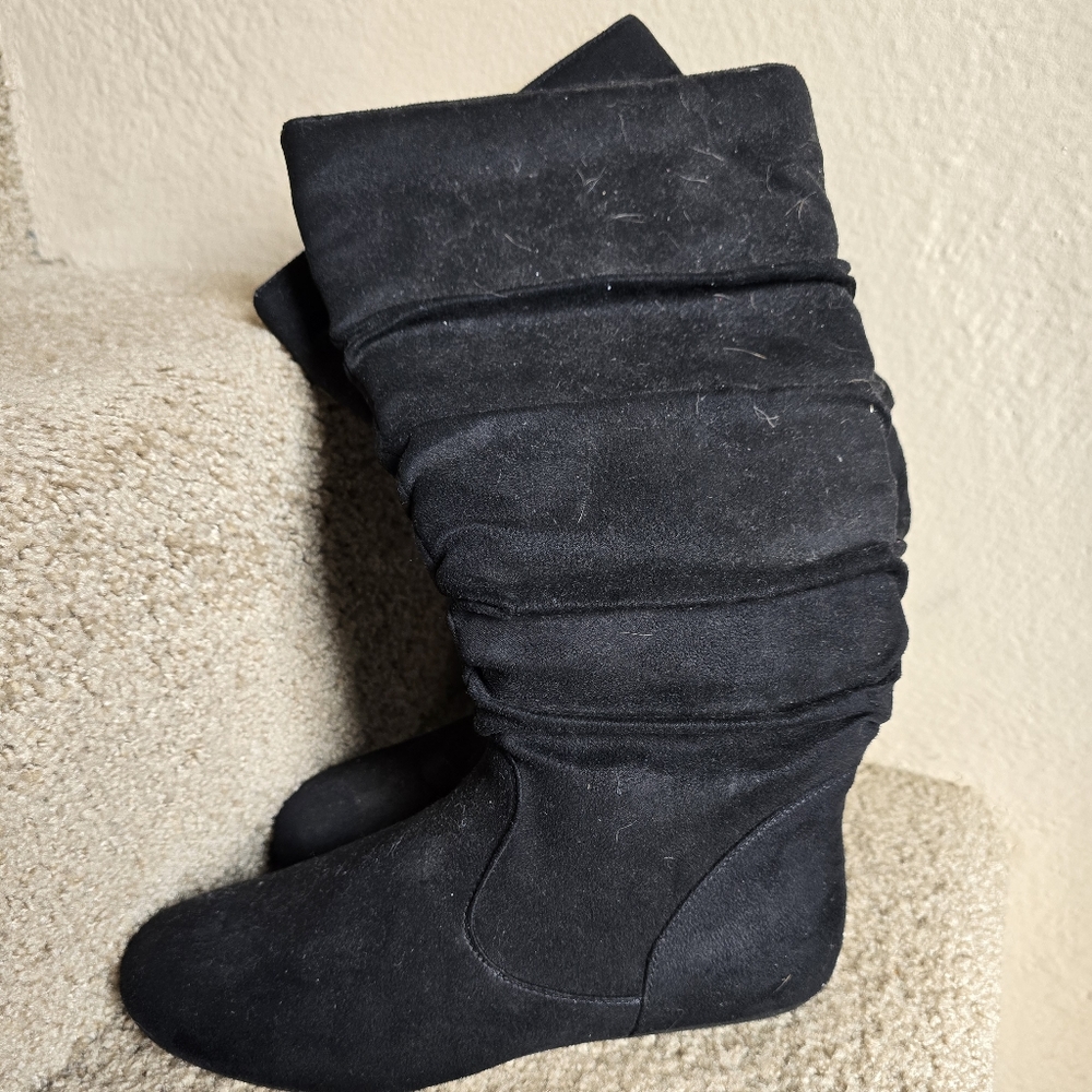 Brand New 8.5 Black Boots